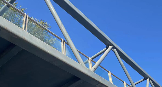 沈陽鋼結(jié)構(gòu)工程公司分享鋼結(jié)構(gòu)焊接質(zhì)量怎么查?鋼結(jié)構(gòu)制作質(zhì)量通病有哪些?